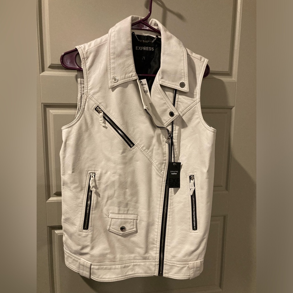 Express NWT Women's Faux Leather Vest with Black Zipper Accents